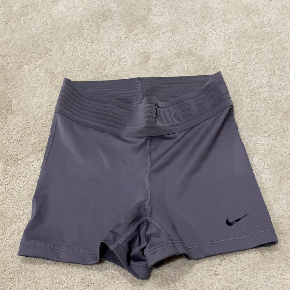 Nike pro ladies shorts